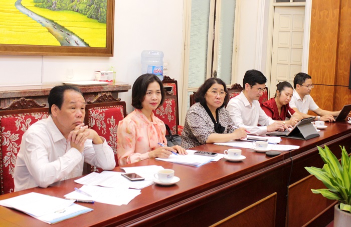Đoàn công tác Sơn La do Phó Chủ tịch Thường trực UBND tỉnh Sơn La Tráng Thị Xuân dẫn đầu